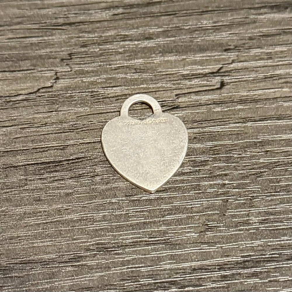 Tiffany & Co Sterling Silver Engravable Blank Heart Tag Charm / Pendant Womens